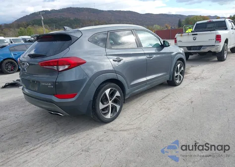2016 Hyundai Tucson Limited z USA, uszkodzony, nr VIN KM8J3CA29GU159031